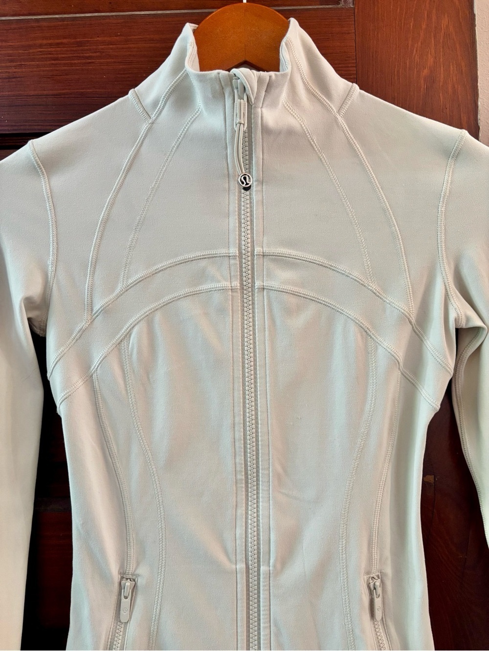 lululemon athletica Define Zip Jacket in White Size 2 - Picture 8 of 9